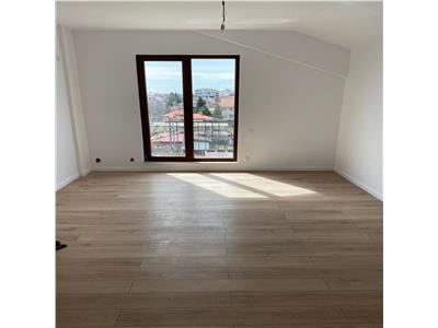 Apartament 3 camere pod mansardat