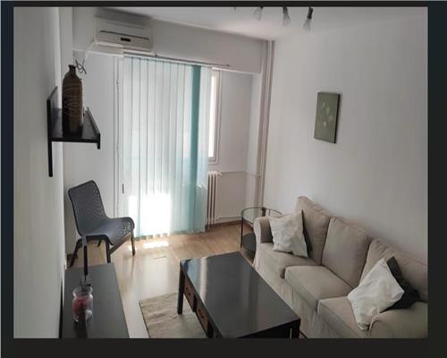 Apartament 3 camere  Piata Victoriei Str. Mexic nr. 2 spre inchiriere